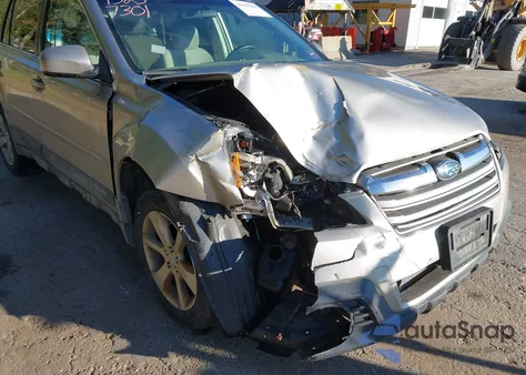 2014 Subaru Outback 2.5I Premium from USA, damaged, VIN 4S4BRBCC1E3264359